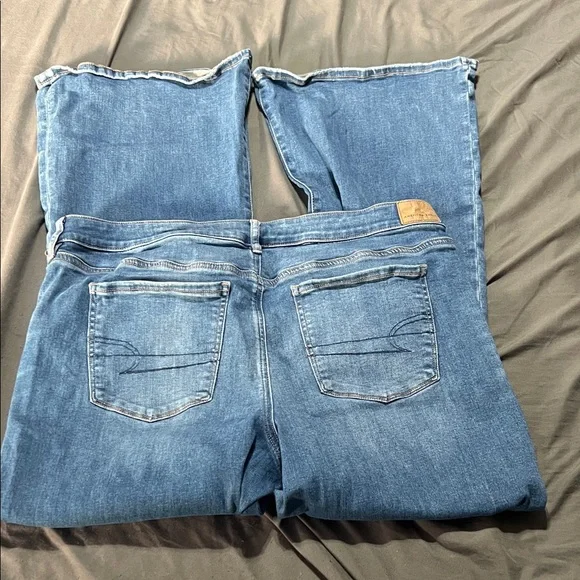 American Eagle Outfitters Light Blue Flare Jeans - Picture 5 of 5